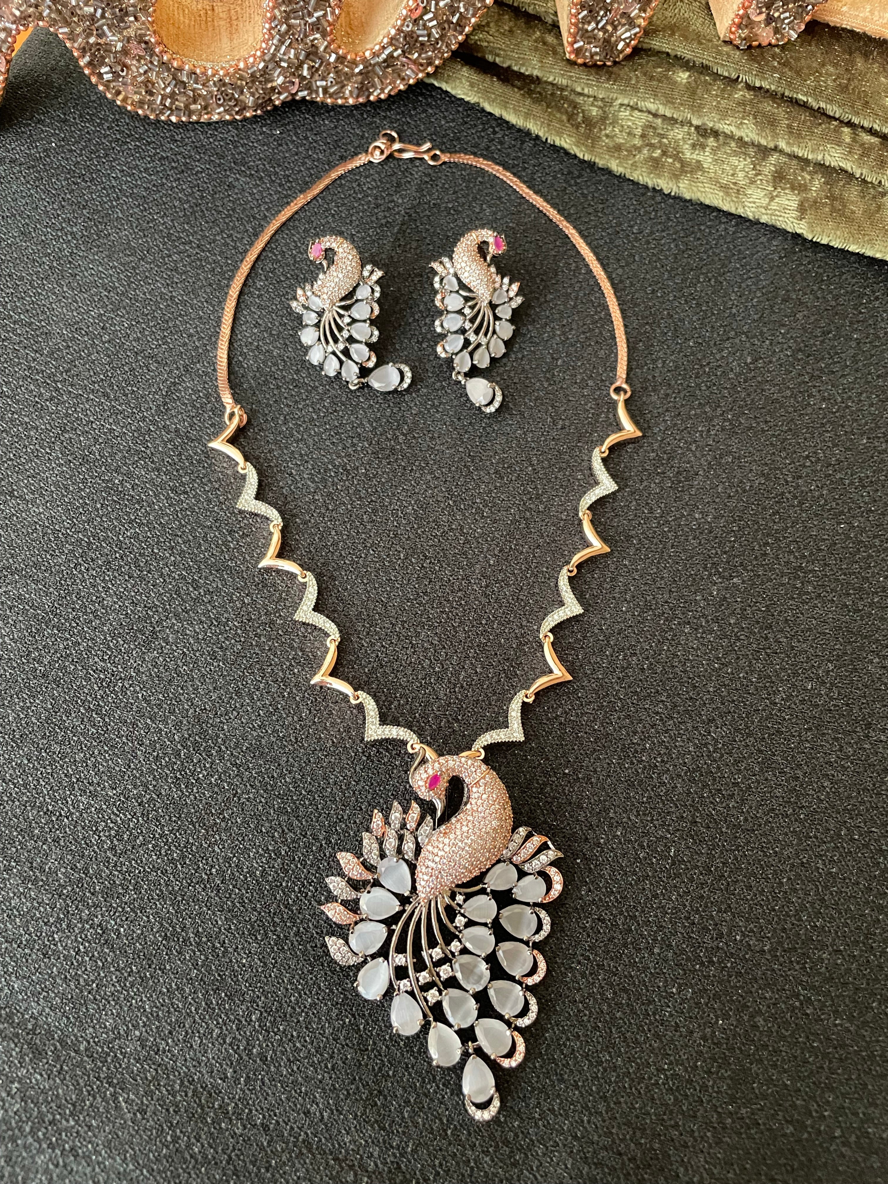 AD Neclace